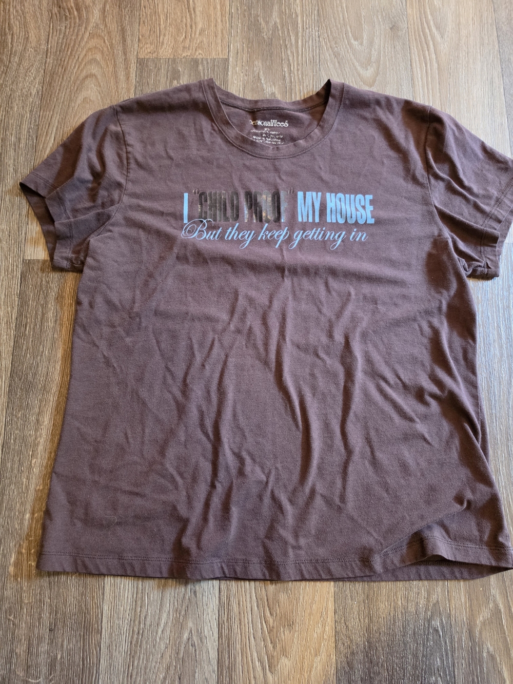 Brown Graphic Home Holiday Tee with Blue Text